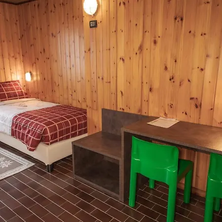 Otel Pirovano 3*