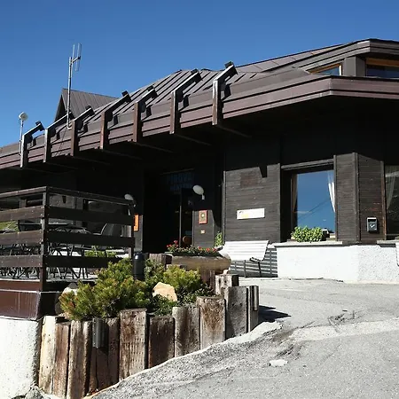 Otel Pirovano